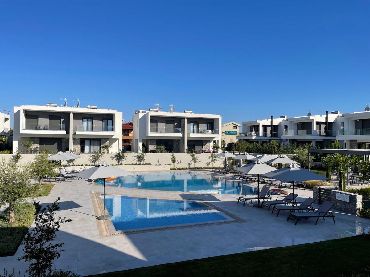 Callisto Luxury Suite Nikiti  Exterior photo