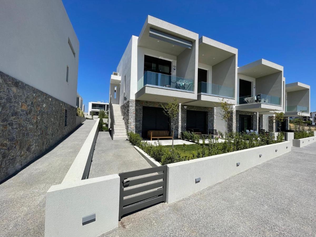 Callisto Luxury Suite Nikiti  Exterior photo